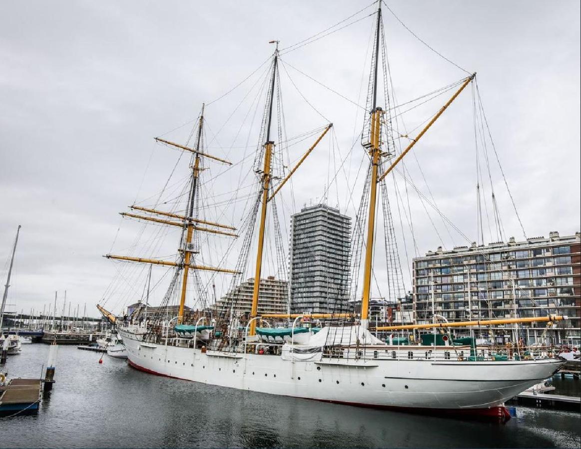 Weloveoostende - Newly Renovated Large Apartment 150M From The Beach - Including Bed Sheets And Final Clea-Ning 外观 照片
